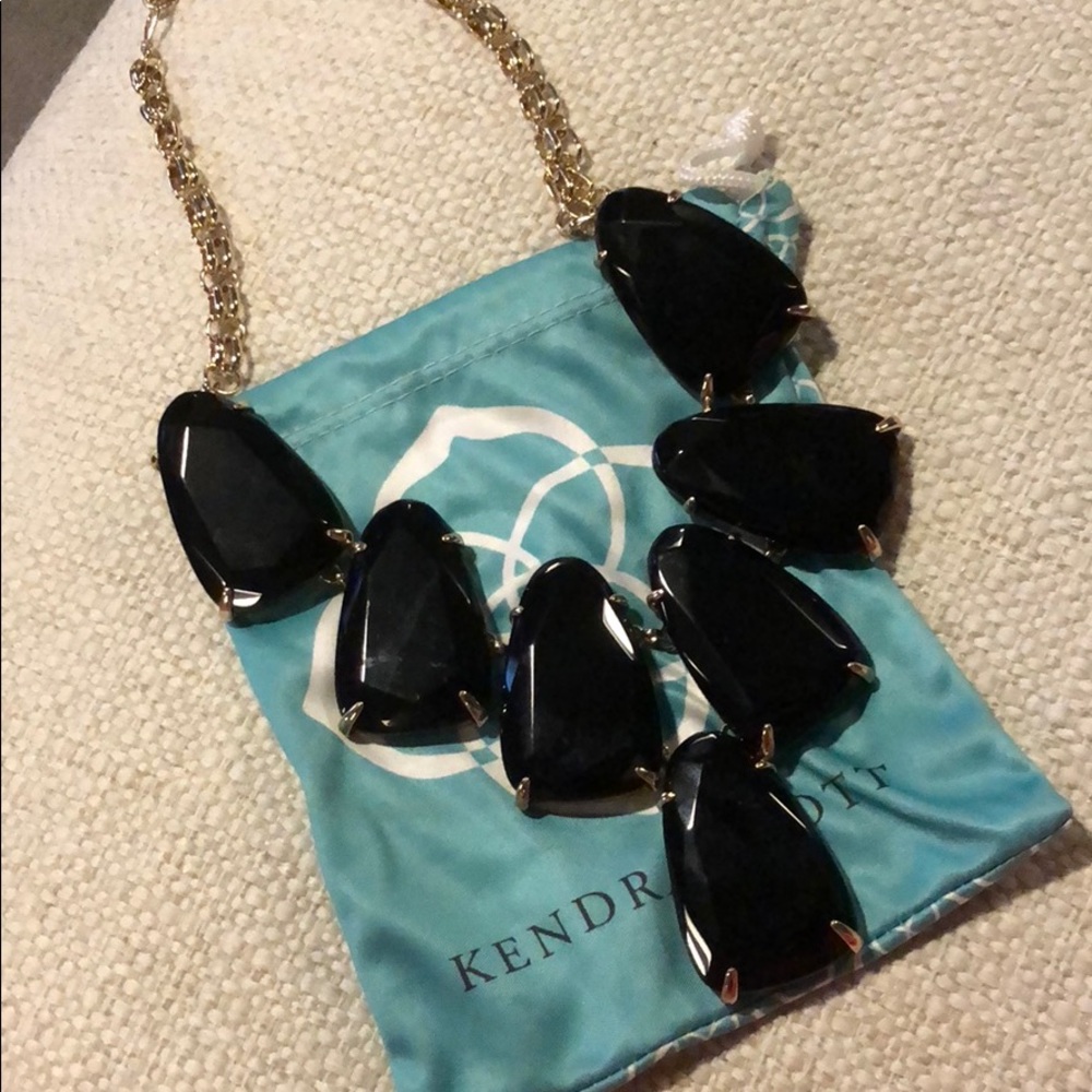Kendra Scott Harlow necklace